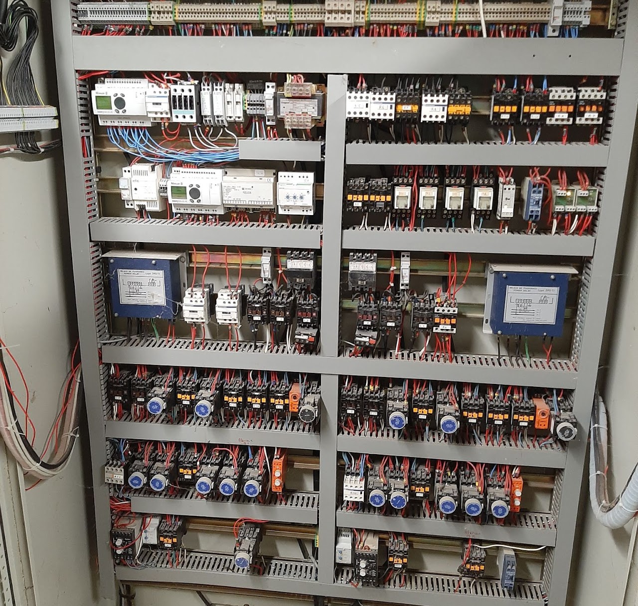 Dépannage d'une scie automatique